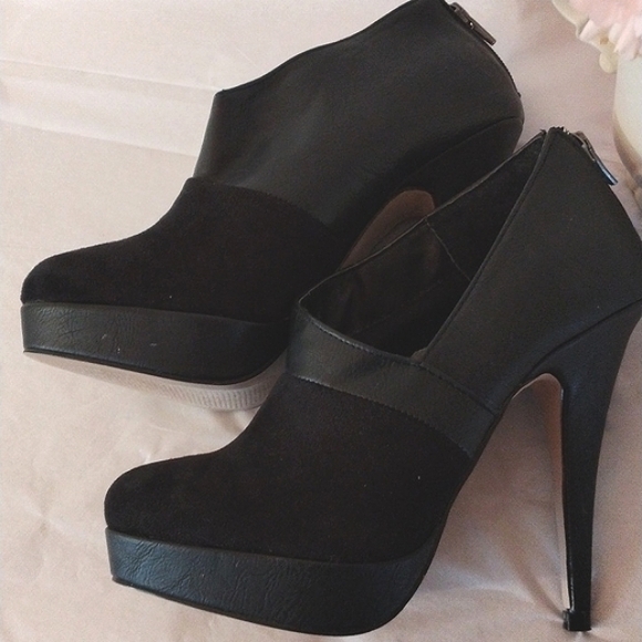 Madden Girl Platform Booties - Picture 7 of 12
